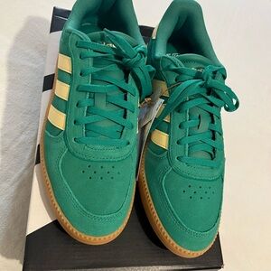 adidas Breaknet Sleek Women's Sportswear Shoes